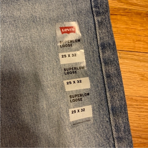 Levi’s super low loose jeans - Picture 3 of 7
